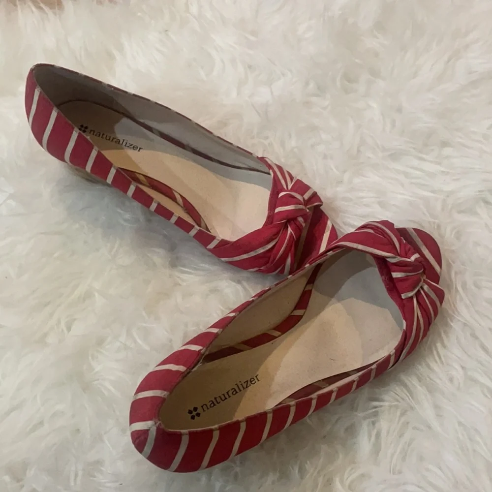 Naturalizer striped wedge heels red and white size 8.5 rockabilly